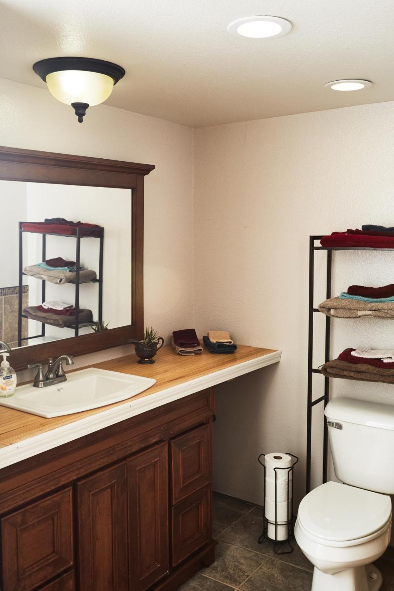 Devils Tower Lodge Room photo