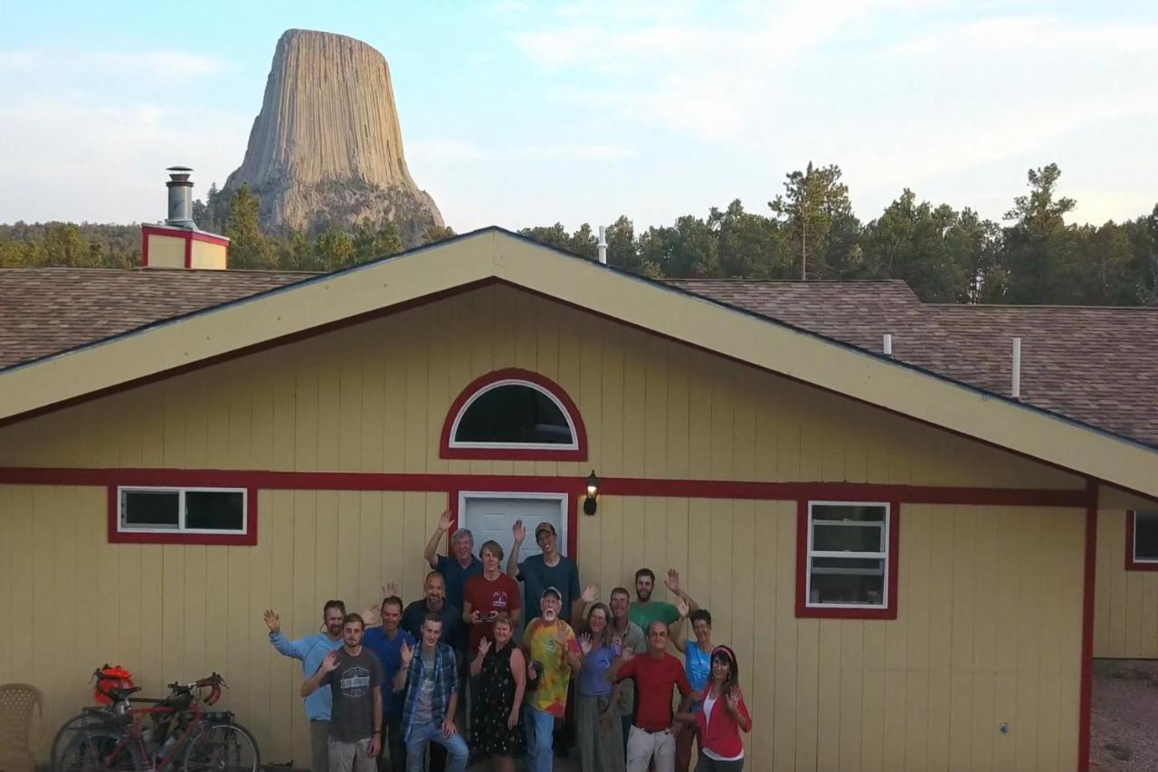 Devils Tower Lodge Exterior photo